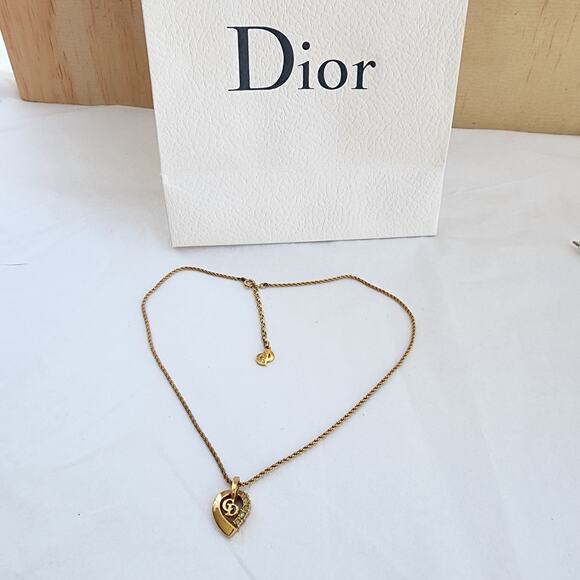 Christian Dior Gold Tone Open Heart Necklace Luxury Classic Oldmoney - Picture 1 of 6